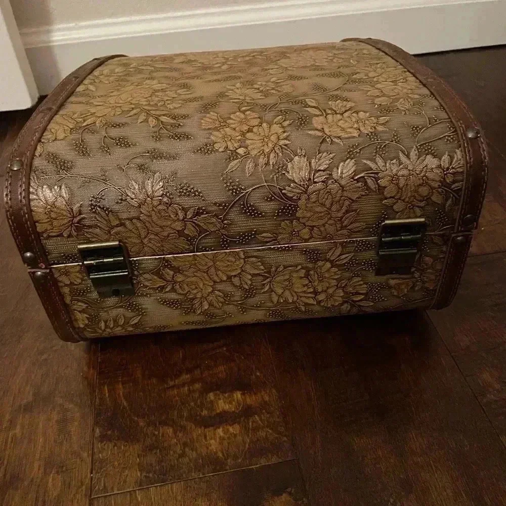 Vintage 60s Wooden Box Purse Floral Embossed Maroon Velvet Lining Handbag Bag - Picture 6 of 7